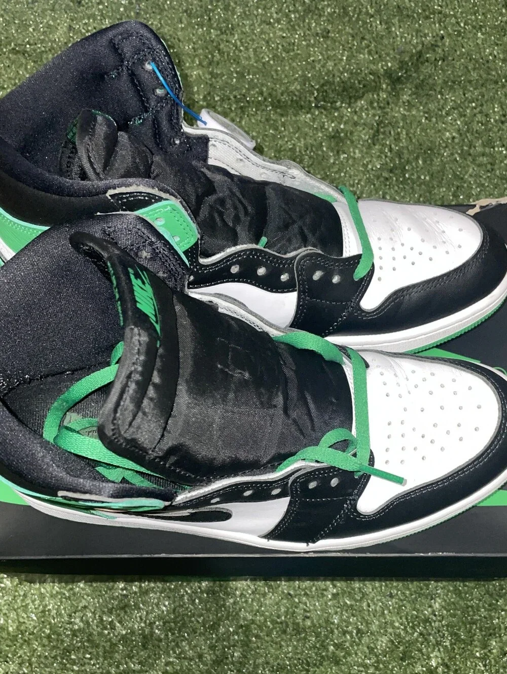 Nike Air Jordan 1 Retro High OG Lucky Green